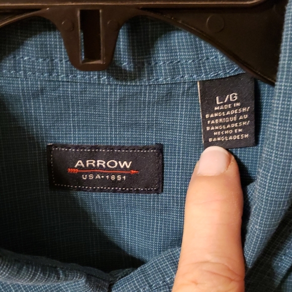 Men's casual button down - Picture 2 of 3